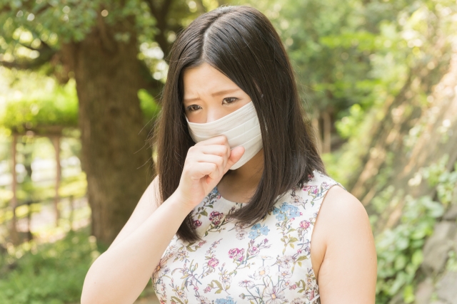 なぜ花粉を大量に吸い込んだ直後よりも、遅れて（ひどい）症状がやってくるのか。